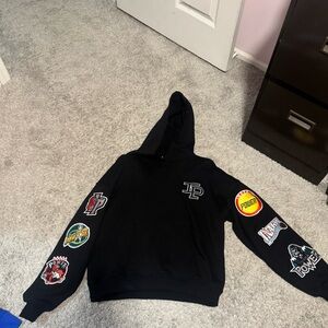 Inaka Power Men’s patch sweatshirt size small